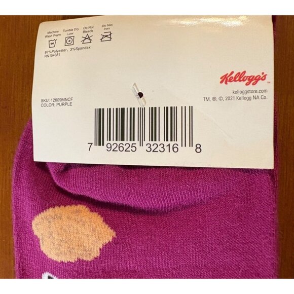 Mens Kelloggs Raisin Bran Crew Socks Sz 6-12 Crazy Socks Berry Black Cereal Fun - Picture 4 of 5